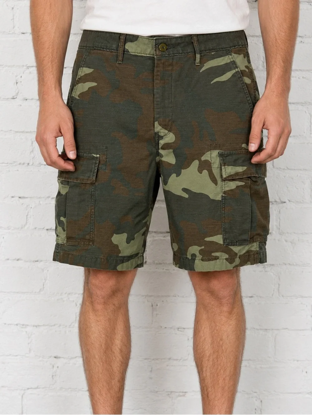 Levi’s Camo Cargo Shorts Men’s 33 Green Woodland Military Ripstop Cotton